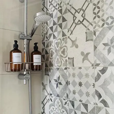 Casa Del Sol - Neu Ausgestattete Ferienunterkunft Mit Parkplatz Und E-auto Ladestation Apartamento *