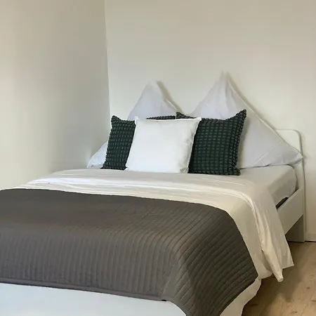 Casa Del Sol - Klimatisierte Ferienunterkunft Mit Parkplatz Und E-Auto Ladestation Lejlighed Calw